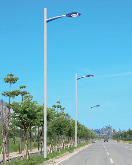 廣州led雙臂路燈桿 七度定制生產 led雙臂路燈桿多少錢高清圖片 高清大圖